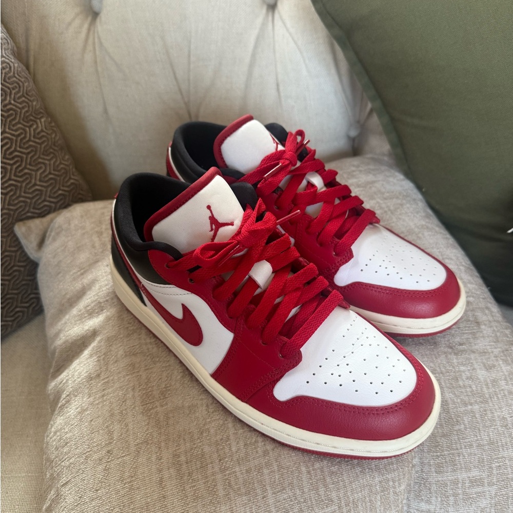 Jordan Red and Black Women's Sneakers - Picture 8 of 9
